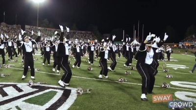 The Ohio University Marching Band performs Ylvis song «The Fox»